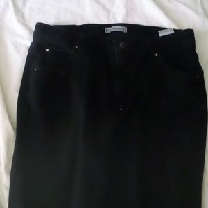 Baggy black jeans